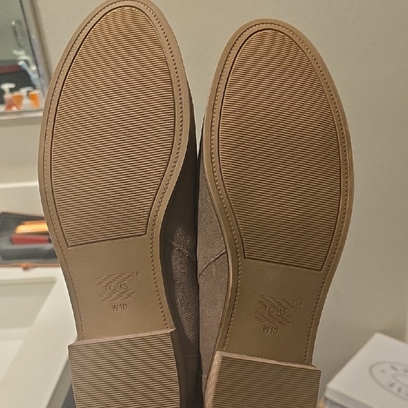 Toms Men's Suede Slip-Ons in Taupe Gray - Picture 4 of 5